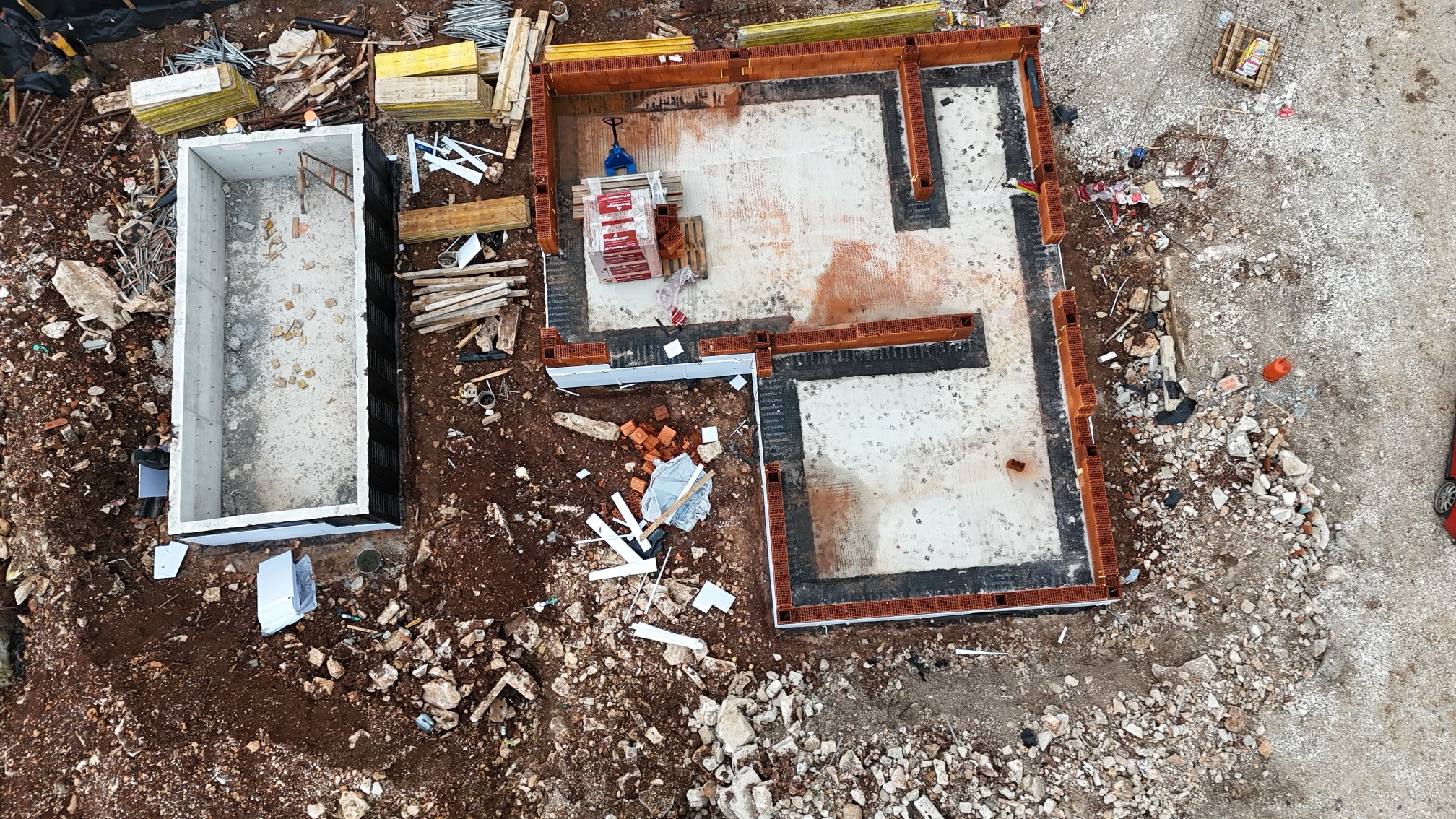 dji_fly_20250317_105642_0062_1744895779390_photo@0.5x